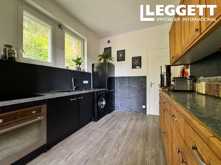 Image No.5-5 Bed House for sale