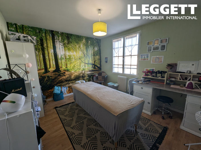 Image No.9-3 Bed House for sale