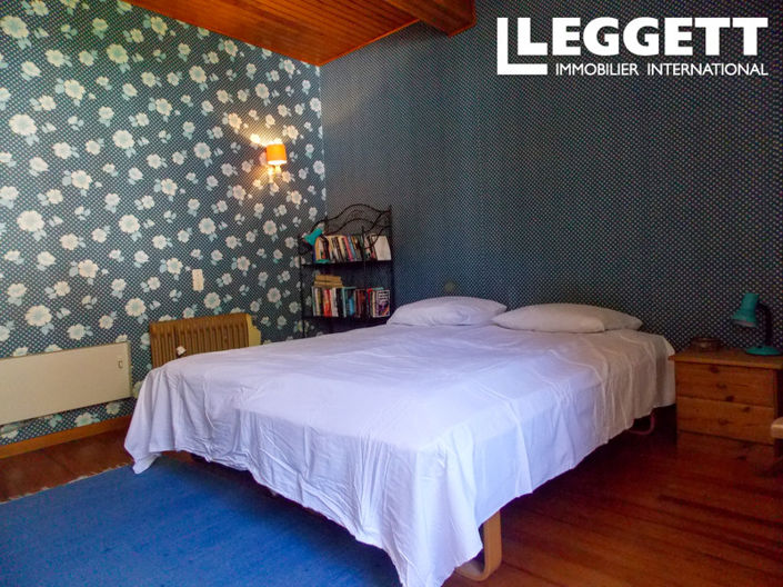 Image No.6-3 Bed House for sale