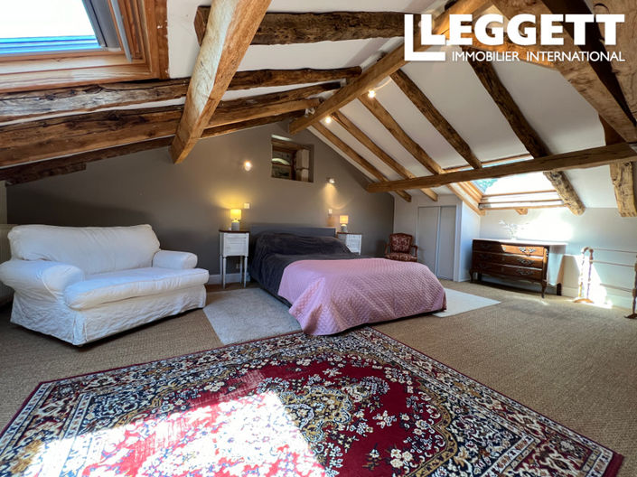 Image No.8-4 Bed House for sale