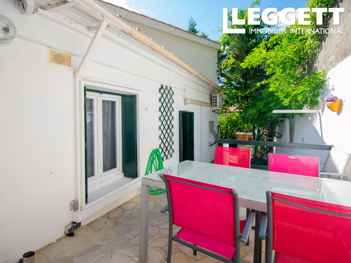 Image No.9-2 Bed House for sale