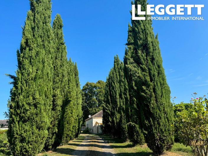 Image No.6-7 Bed House for sale