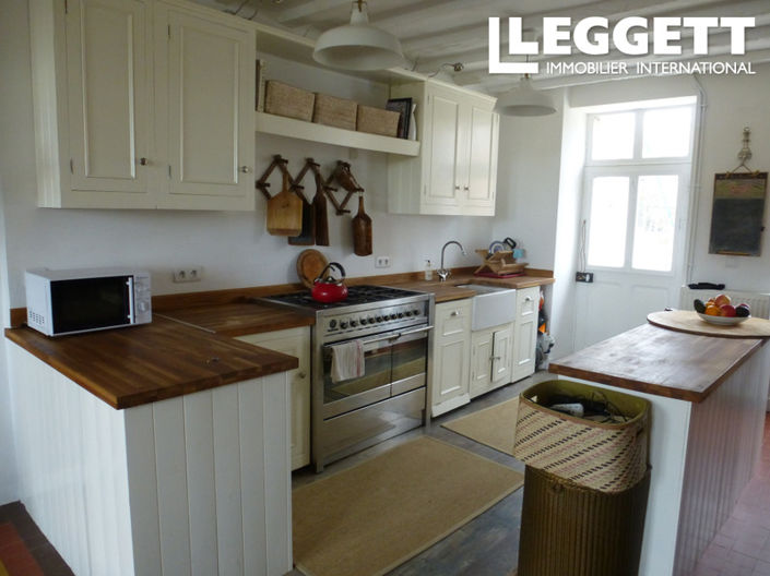 Image No.8-3 Bed House for sale