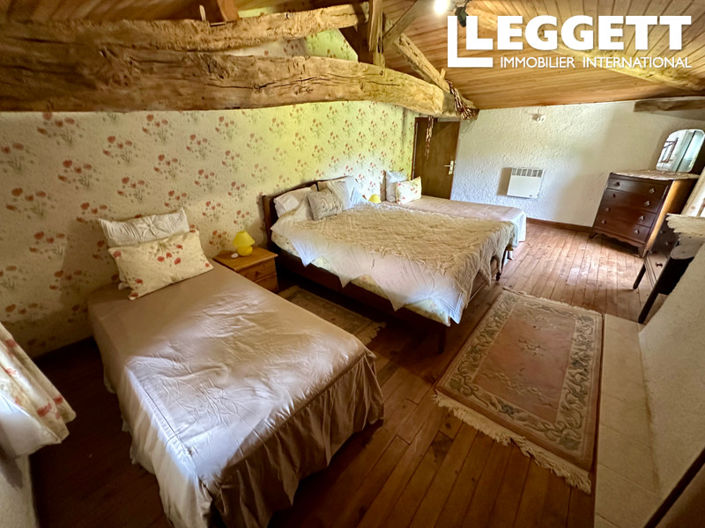 Image No.10-4 Bed House for sale