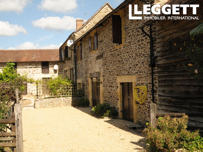 Image No.2-6 Bed House for sale