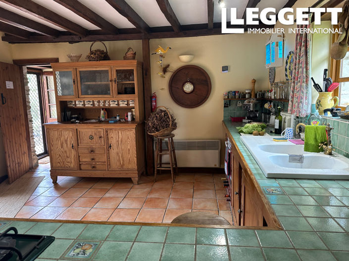 Image No.4-6 Bed House for sale