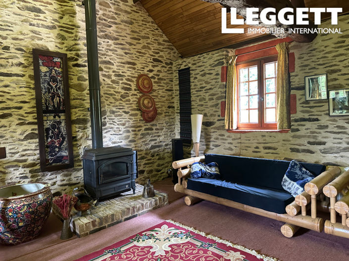 Image No.7-6 Bed House for sale