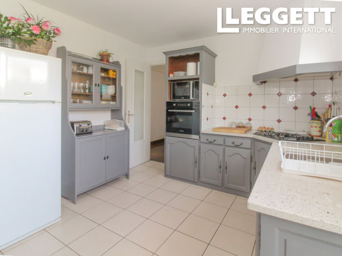 Image No.3-4 Bed House for sale