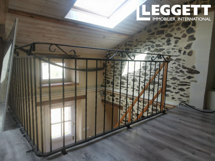 Image No.10-2 Bed House for sale