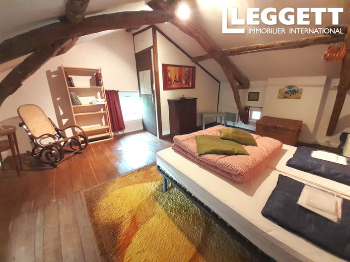 Image No.6-5 Bed House for sale