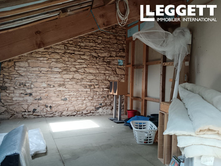 Image No.10-1 Bed House for sale