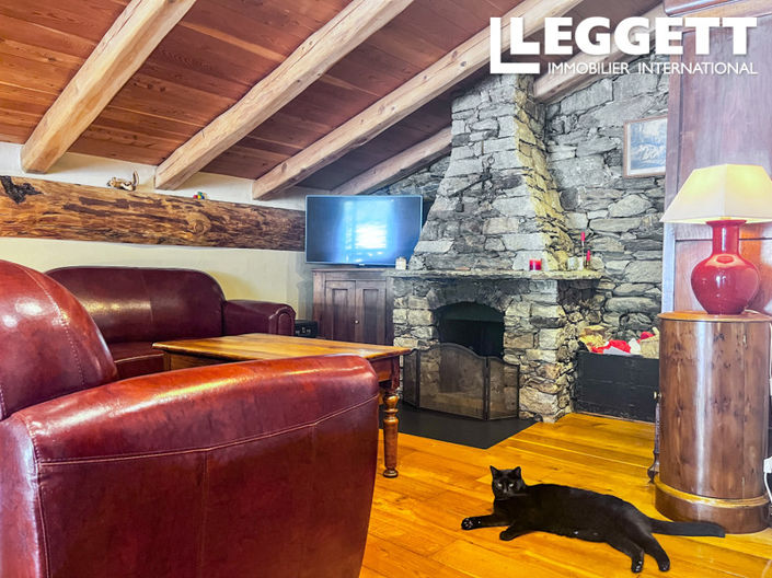 Image No.8-3 Bed House for sale