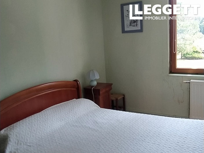 Image No.10-7 Bed House for sale