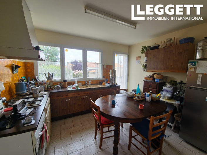 Image No.3-4 Bed House for sale