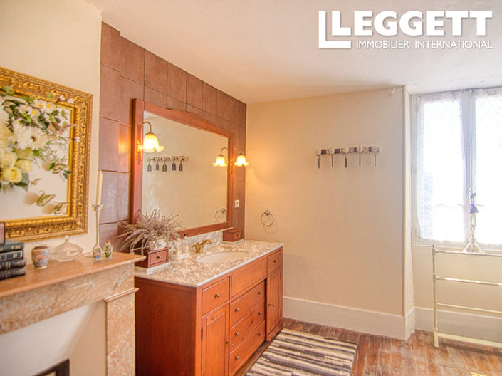 Image No.7-4 Bed House for sale