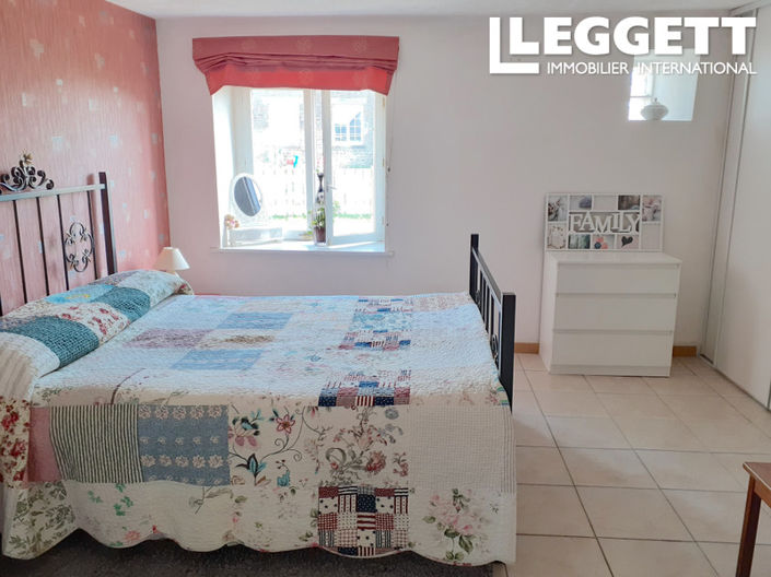 Image No.7-3 Bed House for sale