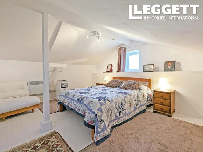 Image No.10-8 Bed House for sale