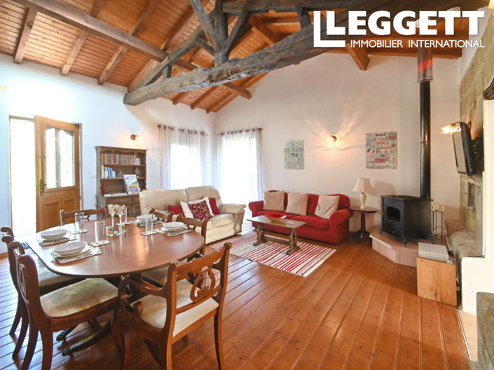 Image No.5-8 Bed House for sale