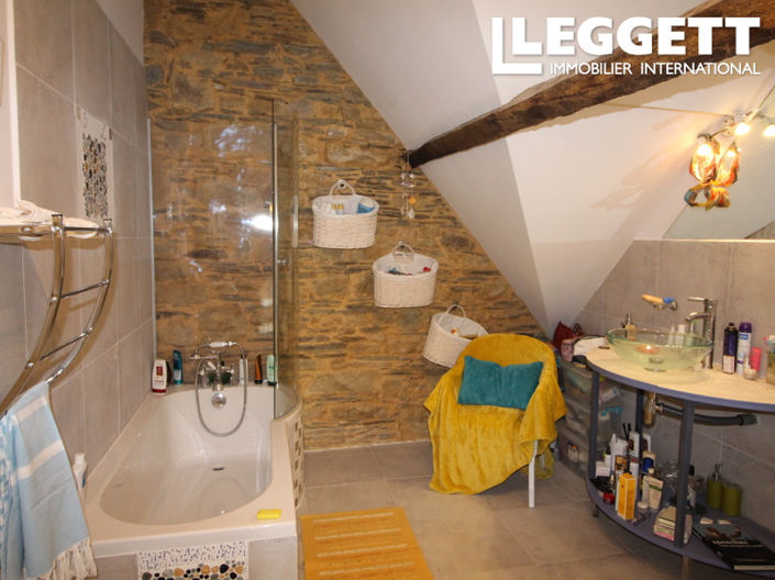 Image No.7-3 Bed House for sale