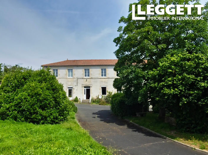 Image No.1-30 Bed House for sale