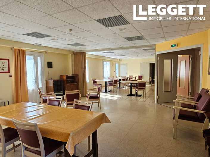 Image No.6-30 Bed House for sale