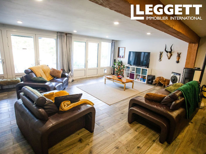 Image No.8-4 Bed House for sale