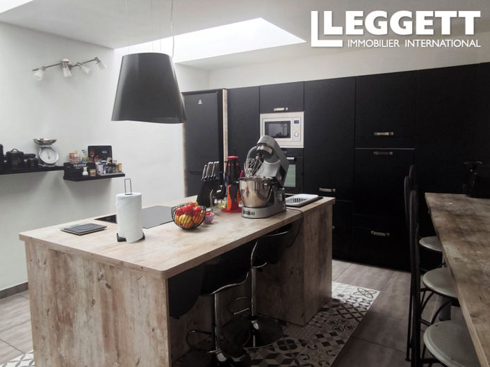 Image No.9-4 Bed House for sale