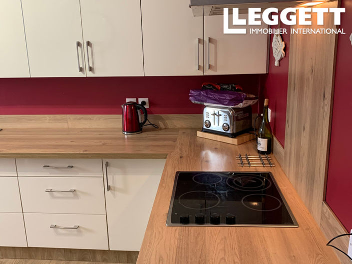 Image No.6-4 Bed House for sale