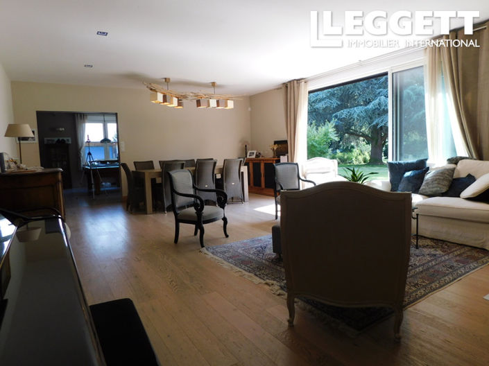 Image No.3-5 Bed House for sale