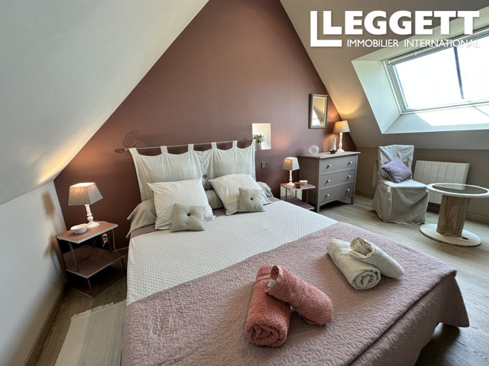 Image No.9-8 Bed House for sale