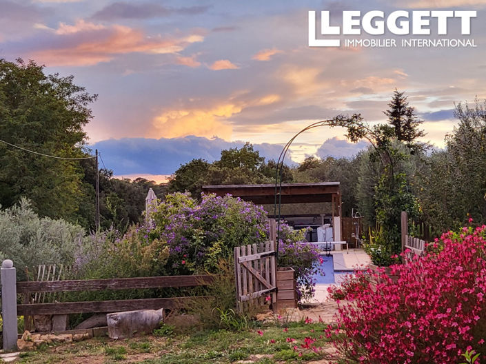 Image No.8-6 Bed House for sale