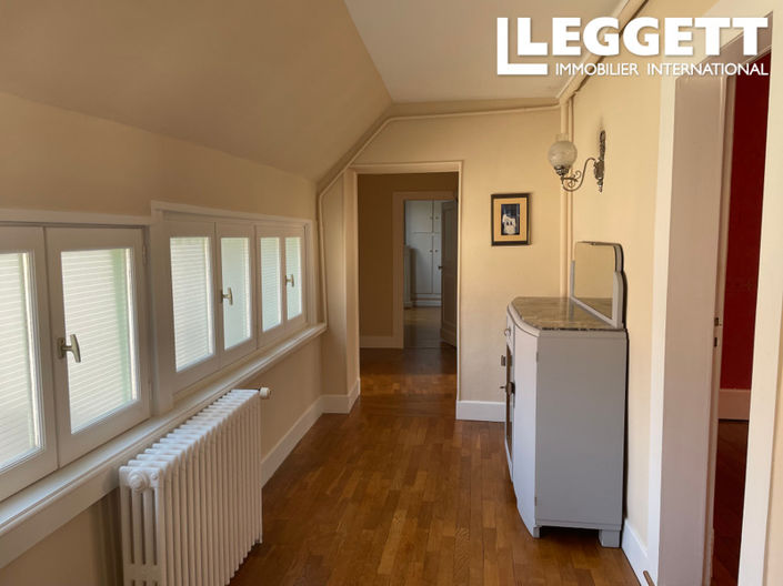 Image No.6-4 Bed House for sale