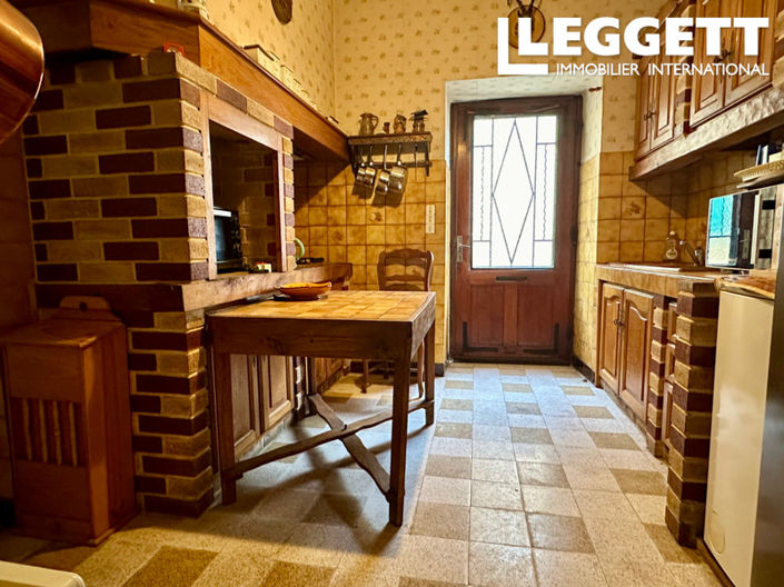 Image No.2-4 Bed House for sale