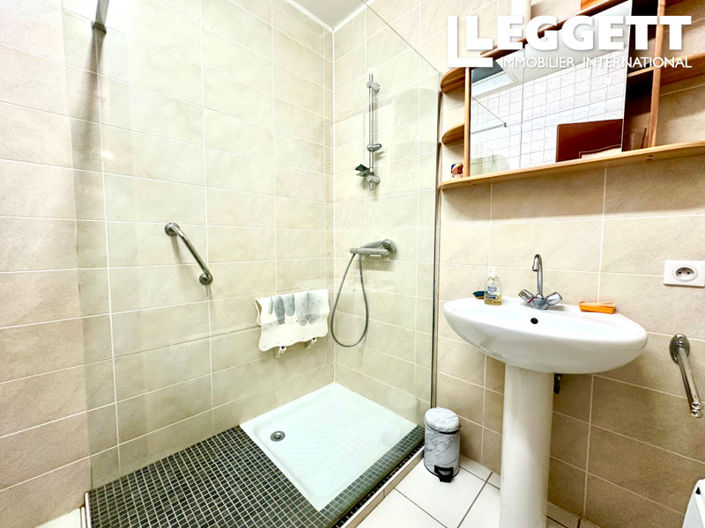 Image No.6-4 Bed House for sale