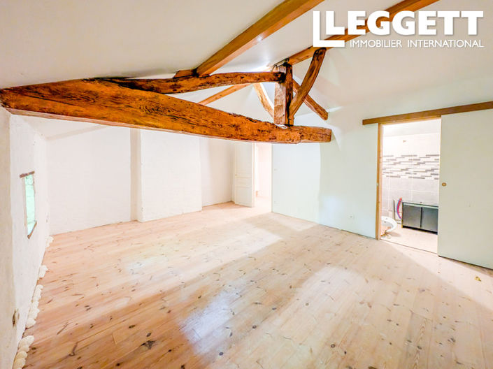 Image No.8-4 Bed House for sale