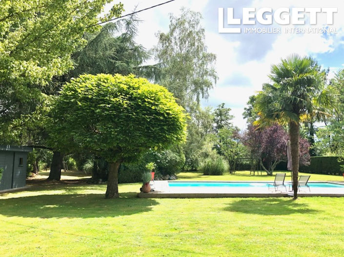 Image No.9-6 Bed House for sale