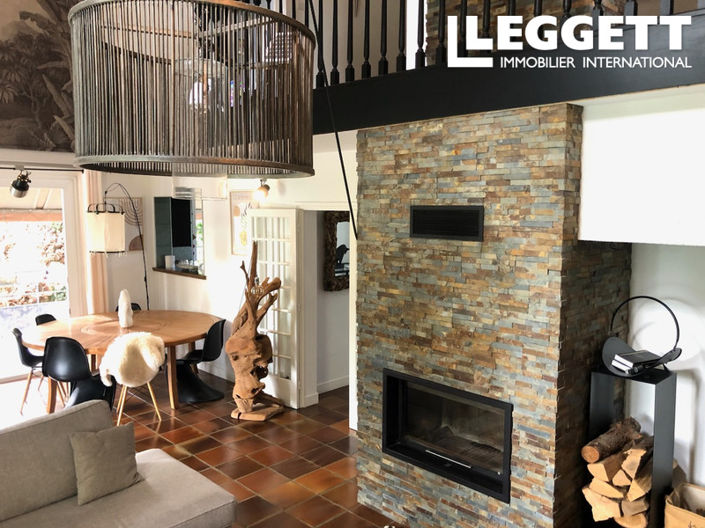 Image No.4-6 Bed House for sale