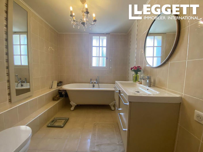 Image No.9-5 Bed House for sale