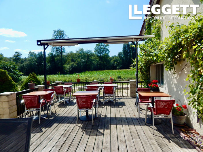 Image No.4-11 Bed Commercial for sale