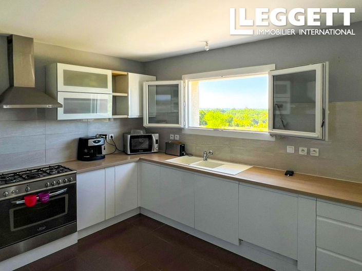 Image No.4-4 Bed House for sale