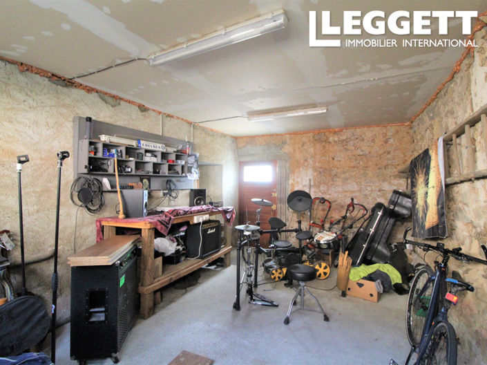 Image No.10-2 Bed House for sale