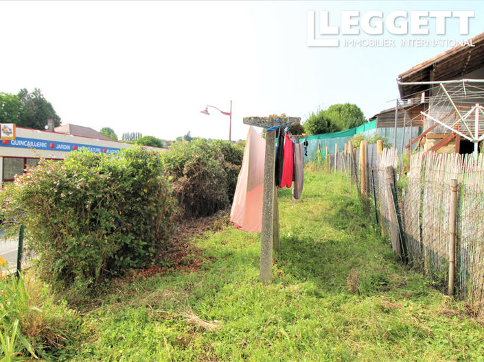 Image No.8-2 Bed House for sale