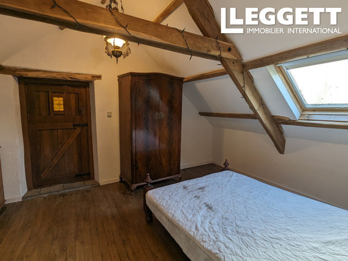 Image No.10-4 Bed House for sale