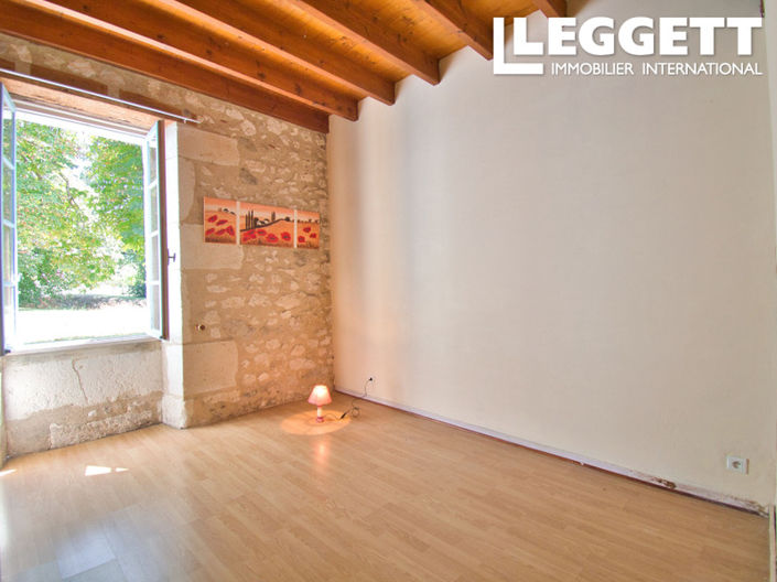 Image No.9-3 Bed House for sale