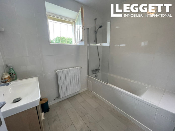 Image No.10-6 Bed House for sale