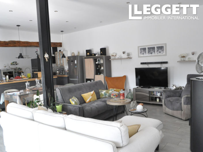 Image No.3-8 Bed House for sale