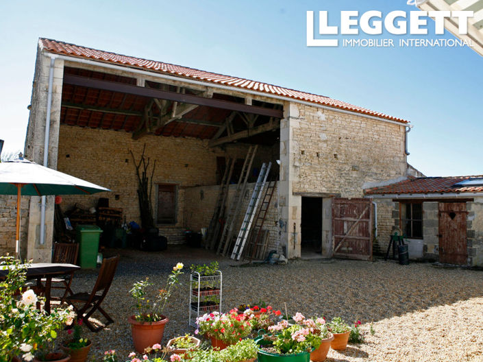 Image No.9-7 Bed House for sale