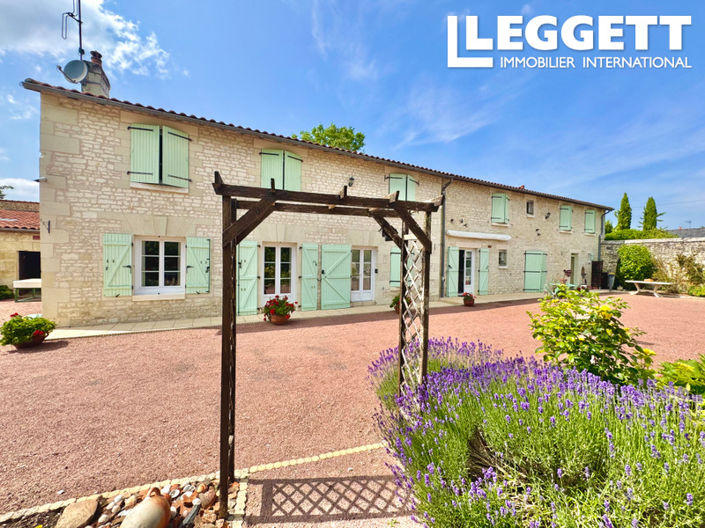 Image No.1-4 Bed House for sale