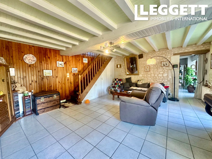 Image No.8-4 Bed House for sale