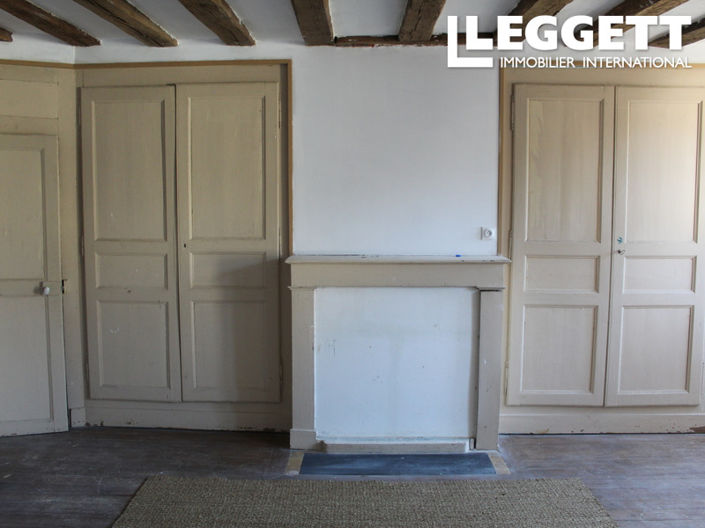 Image No.8-2 Bed House for sale